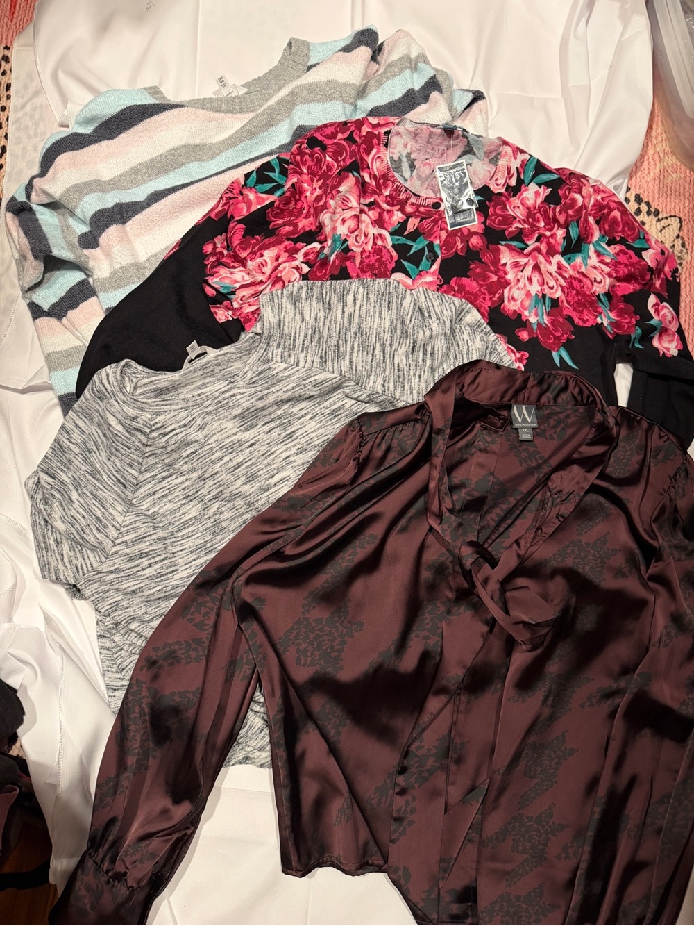 Lot of 4 women’s shirts XXL